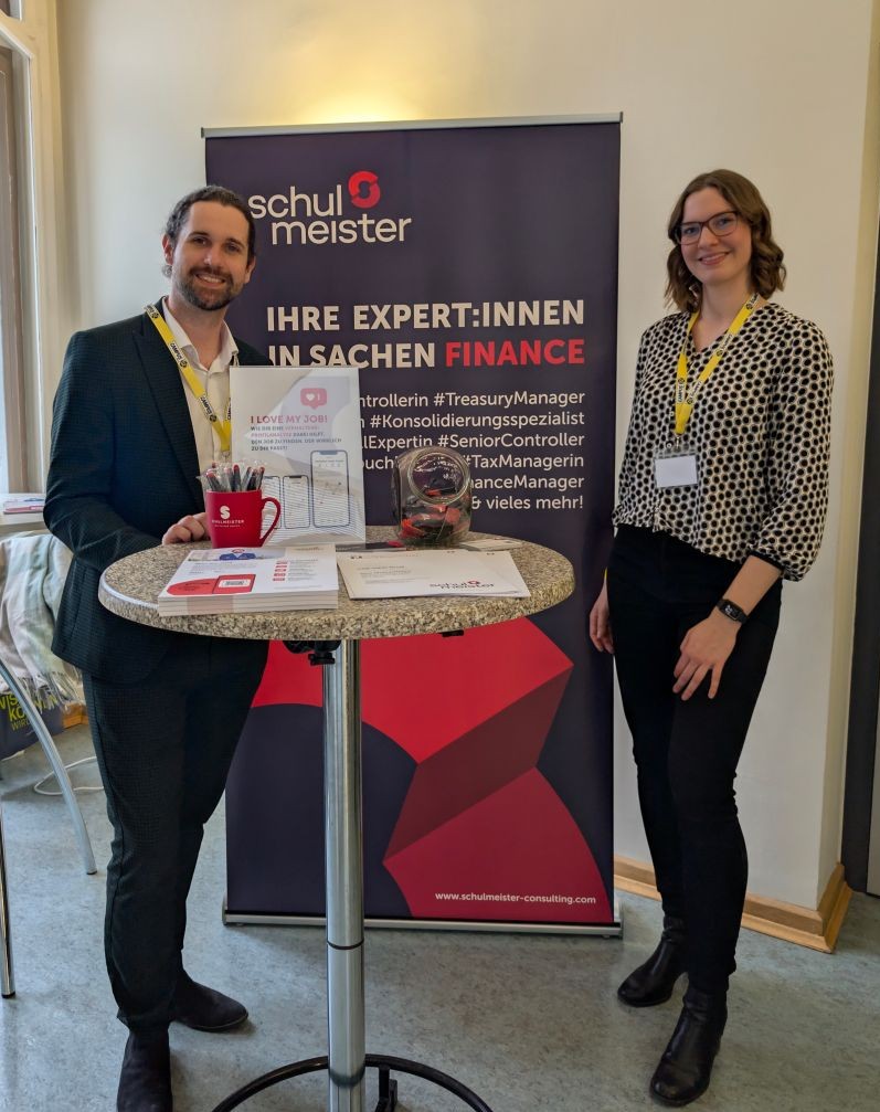 Schulmeister Untenrehmertag GRAZ Standortleiter Personalberater Kevin Hütter Personalberaterin Chiara Steinwender